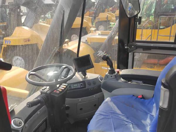 徐工XCS4531K港口移动起重机