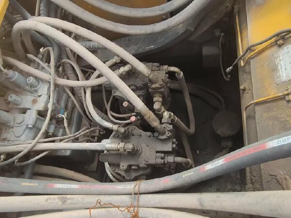 徐工XE700D履帶式挖掘機(jī)