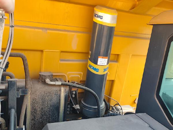 徐工XDR80TE寬體車