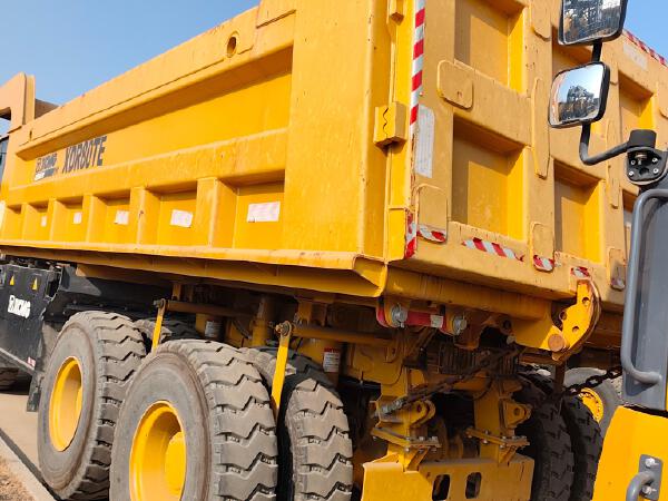 徐工XDR80TE寬體車