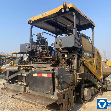 徐工RP1355HDIV摊铺机