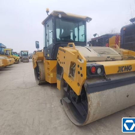 徐工XD135TCIV双钢轮压路机