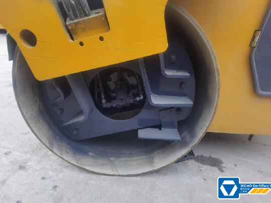 徐工XD135TCIV雙鋼輪壓路機