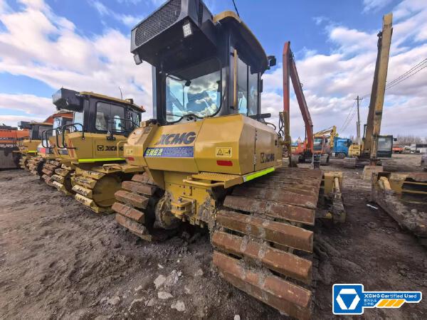 徐工D170LGP推土機(jī)