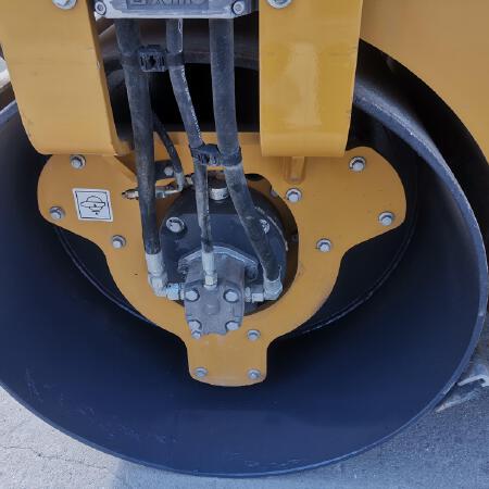 徐工XMR303双钢轮压路机