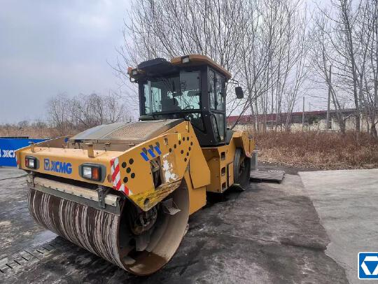 徐工XD133S雙鋼輪壓路機