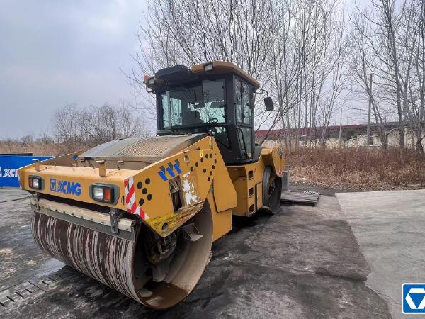 徐工XD133S雙鋼輪壓路機