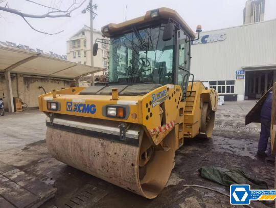 徐工XD133S雙鋼輪壓路機