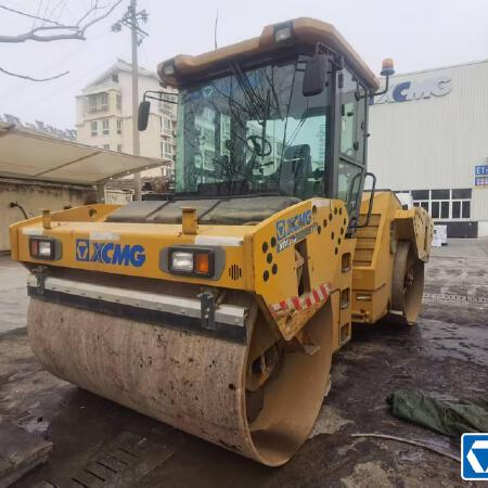 徐工XD133S双钢轮压路机