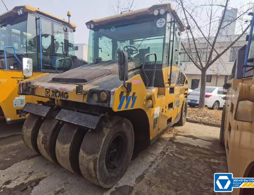 徐工XP305S轮胎压路机(30吨胶轮)