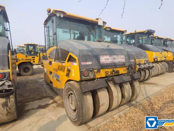 徐工XP305S輪胎壓路機(30噸膠輪)
