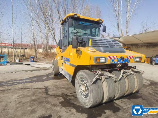 徐工XP363KS輪胎壓路機(36噸膠輪)