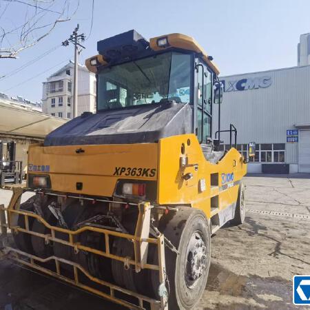 徐工XP363KS轮胎压路机(36吨胶轮)