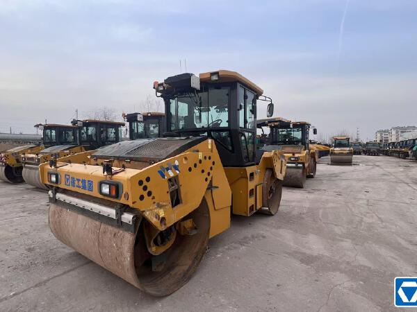 徐工XD133S雙鋼輪壓路機