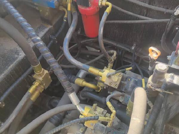 徐工XCS4531K港口移动起重机