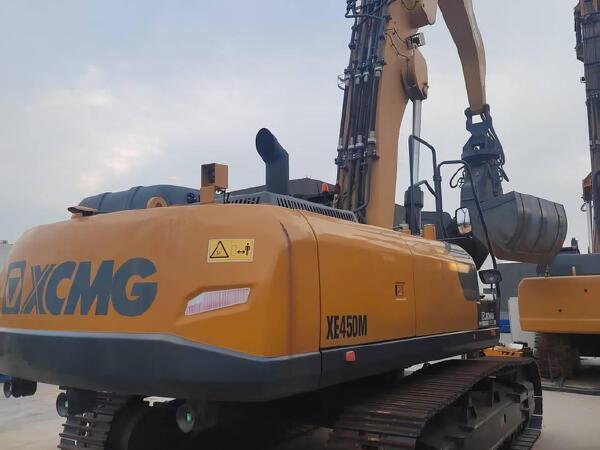 徐工XE450GM履帶式挖掘機(jī)