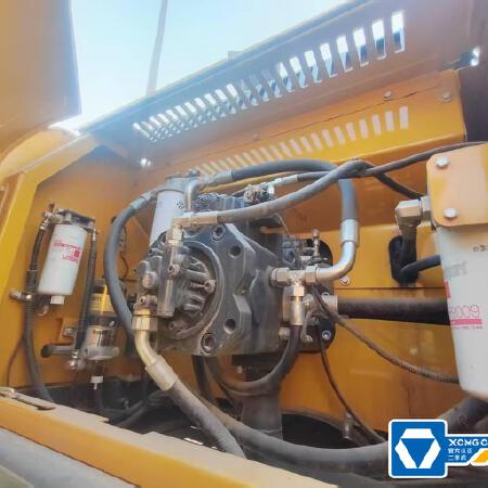 徐工XE450GM履带式挖掘机