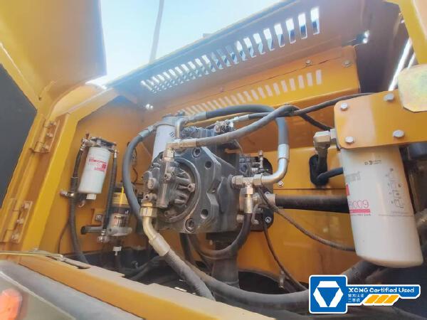 徐工XE450GM履帶式挖掘機(jī)