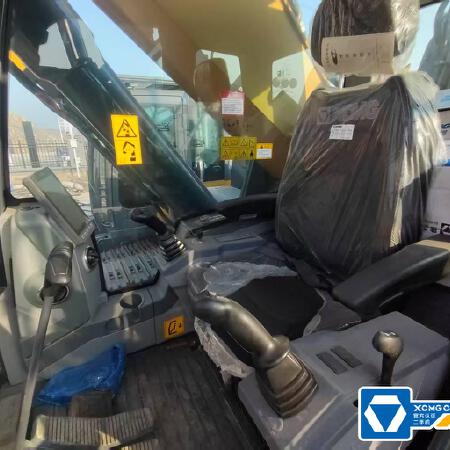 徐工XE450GM履带式挖掘机