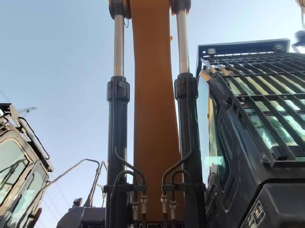 徐工XE450GM履帶式挖掘機(jī)