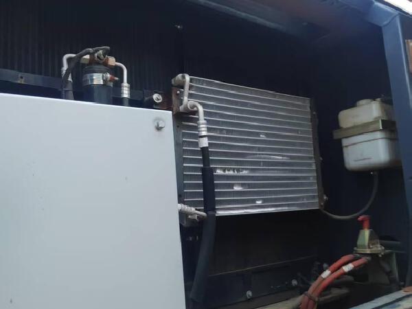 徐工XMH50CE履帶式挖掘機抓料機