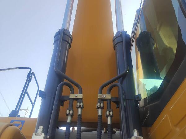 徐工XMH50CE履帶式挖掘機抓料機