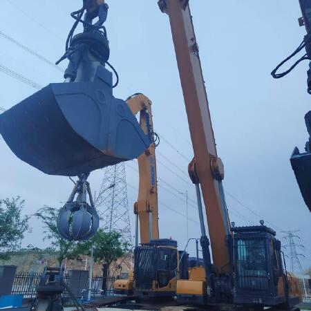 徐工XMH70C履带式挖掘机