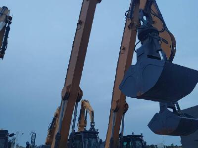 徐工XMH70C履帶式挖掘機