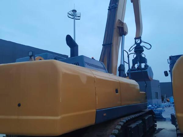 徐工XMH70C履帶式挖掘機(jī)