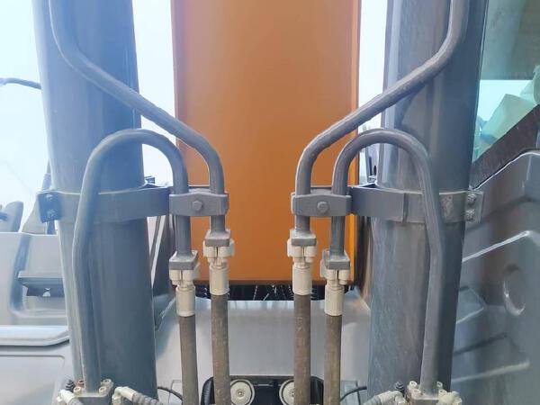 徐工XMH70C履帶式挖掘機