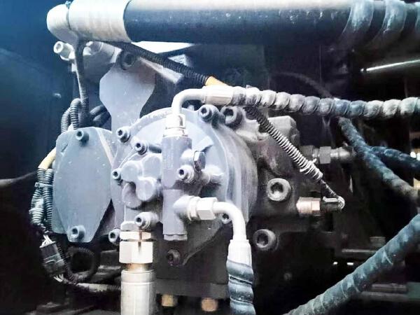 徐工XMH70C履帶式挖掘機(jī)