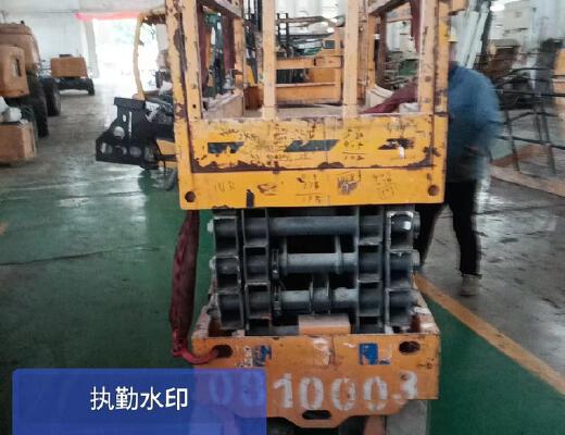 徐工GTJZ0808剪叉式高空作业平台