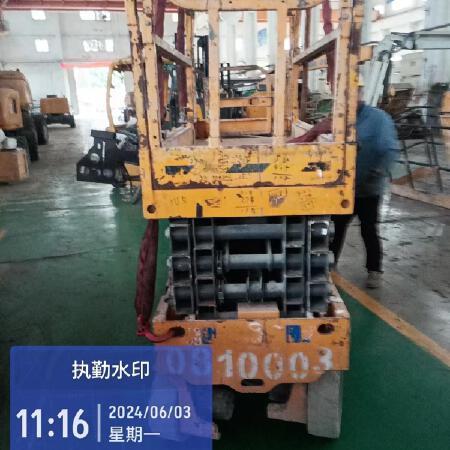 徐工GTJZ0808剪叉式高空作业平台