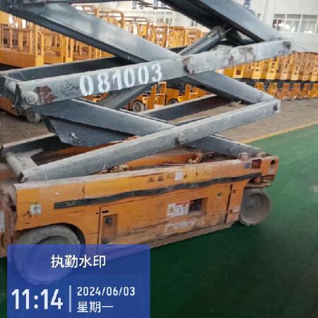 徐工GTJZ0808剪叉式高空作业平台