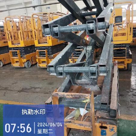 徐工GTJZ0808剪叉式高空作业平台