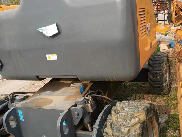 徐工GTBZ18曲臂式高空作業(yè)平臺