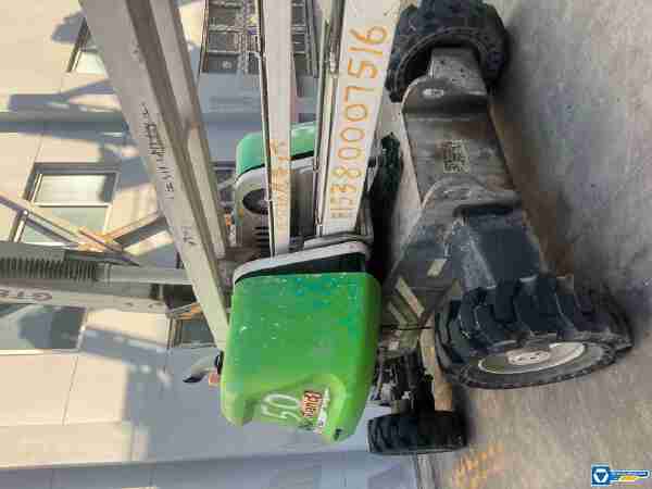 徐工GTBZ18A1曲臂式高空作業(yè)平臺