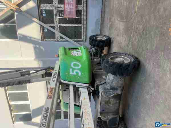 徐工GTBZ18A1曲臂式高空作業(yè)平臺