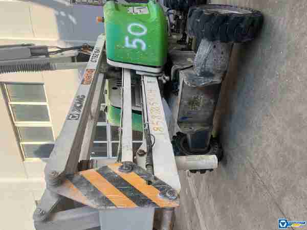 徐工GTBZ18A1曲臂式高空作業(yè)平臺