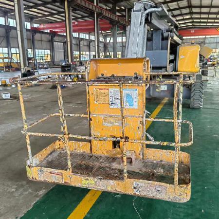 徐工GTBZ18A1曲臂式高空作业平台