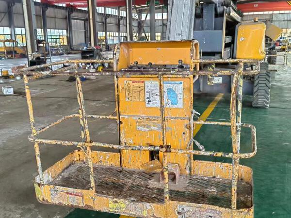 徐工GTBZ18A1曲臂式高空作業(yè)平臺