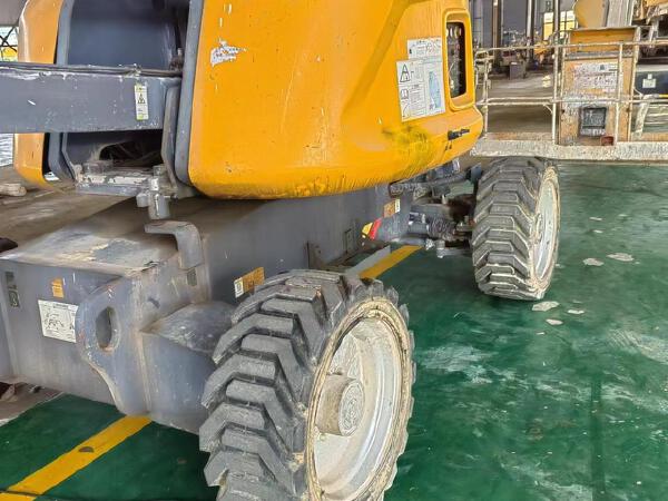 徐工GTBZ18A1曲臂式高空作業(yè)平臺