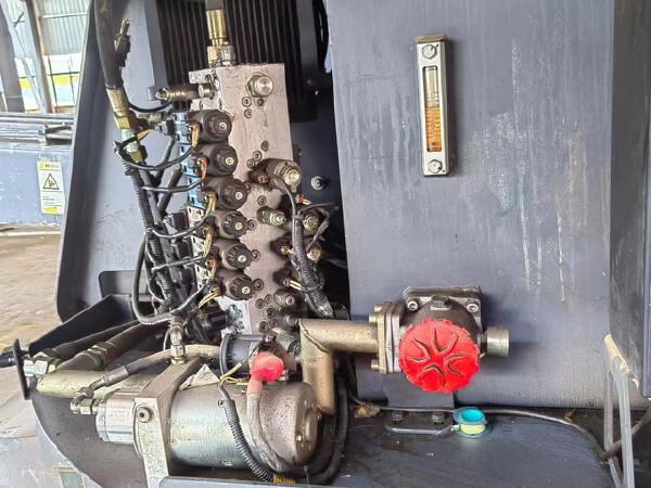 徐工GTBZ18A1曲臂式高空作業(yè)平臺