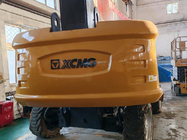 徐工GTBZ22S直臂式高空作業(yè)平臺(tái)