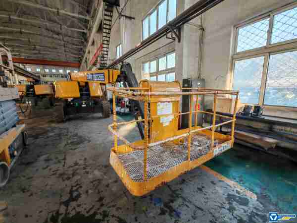 徐工GTBZ22S直臂式高空作業(yè)平臺(tái)