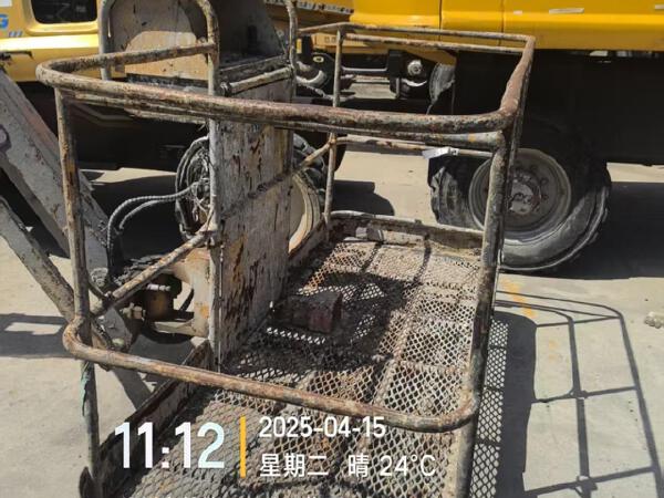 徐工GTBZ22S直臂式高空作業(yè)平臺(tái)