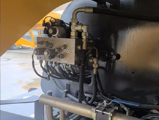徐工GTBZ22S直臂式高空作業(yè)平臺(tái)