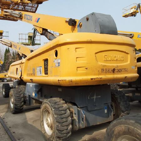 徐工GTBZ30S直臂式高空作业平台