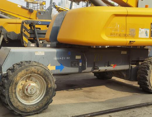 徐工GTBZ30S直臂式高空作业平台