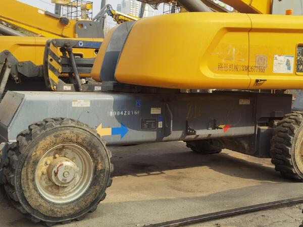 徐工GTBZ30S直臂式高空作業(yè)平臺